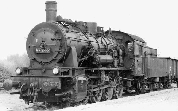 H0 Rivarossi HR2893 – DR locomotive à vapeur avec tender 55 7254 en livrée noire et rouge Ep. III – photo 1